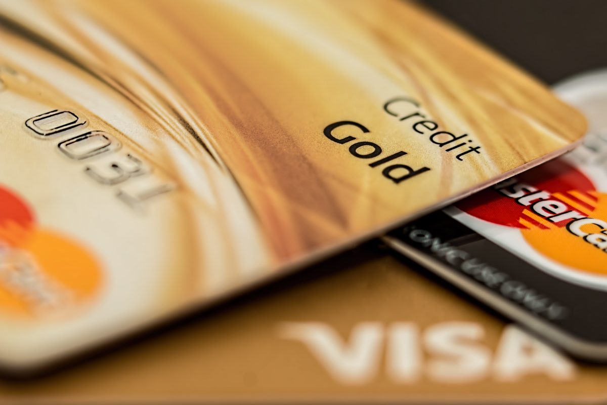 Credit Card Caution: Students & Credit Card Debt